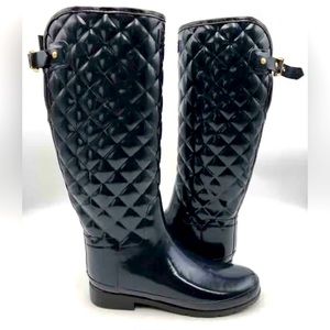 Hunter Refined Slim-Fit Adjustable Quilted Tall Gloss Rain Boots in Navy Size 9